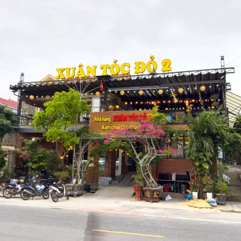 Nhà Hàng Xuân Tóc Đỏ 2