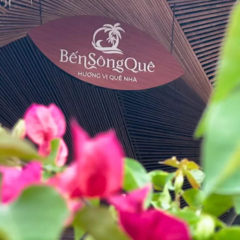 Nhà hàng Bến Sông Quê